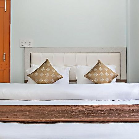 Mystic Kasauli I Pvt Balcony I Peacefull Area I Serviced Apt I By Exotic Stays Экстерьер фото