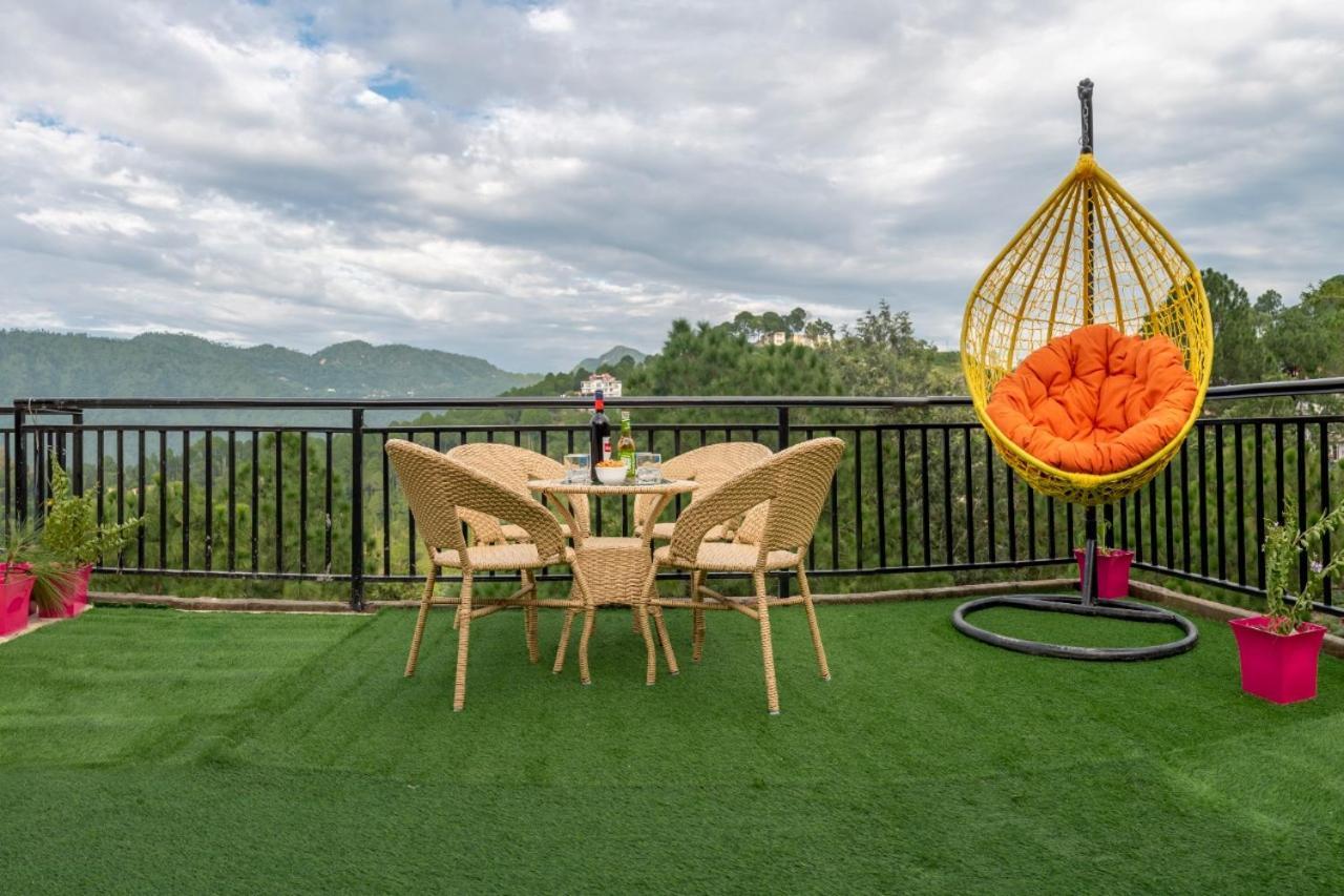 Mystic Kasauli I Pvt Balcony I Peacefull Area I Serviced Apt I By Exotic Stays Экстерьер фото